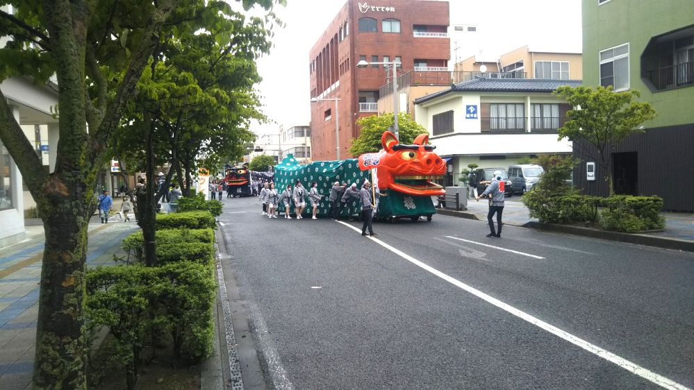 酒田まつり 獅子舞い ミッキーマウス ダッフィーバス ディズニー パレード 庄内 山形
