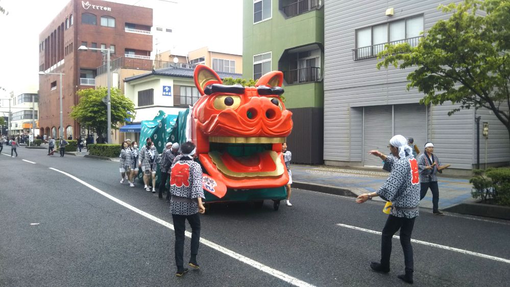 酒田まつり 獅子舞い ミッキーマウス ダッフィーバス ディズニー パレード 庄内 山形