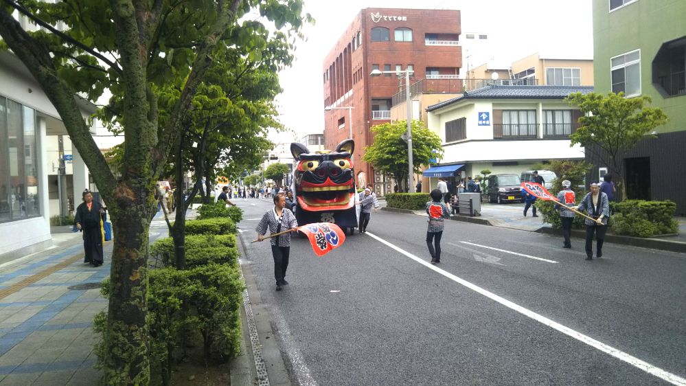 酒田まつり 獅子舞い ミッキーマウス ダッフィーバス ディズニー パレード 庄内 山形