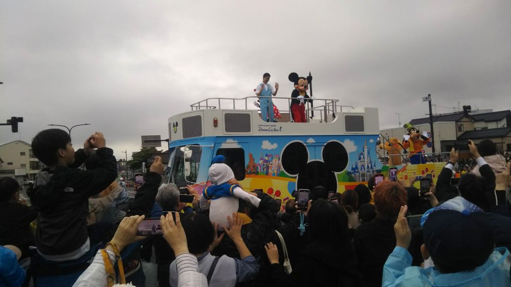 酒田まつり ミッキーマウス ダッフィーバス ディズニー パレード 庄内 山形