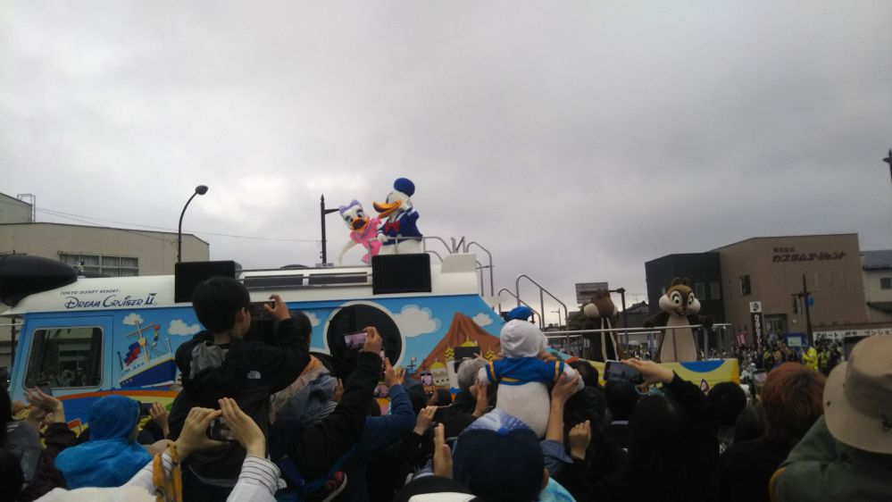 酒田まつり ミッキーマウス ダッフィーバス ディズニー パレード 庄内 山形