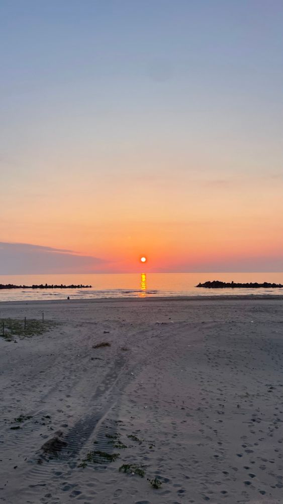 湯野浜 ギター 夕日 鶴岡 庄内 山形 Mr.Children 桜井和寿